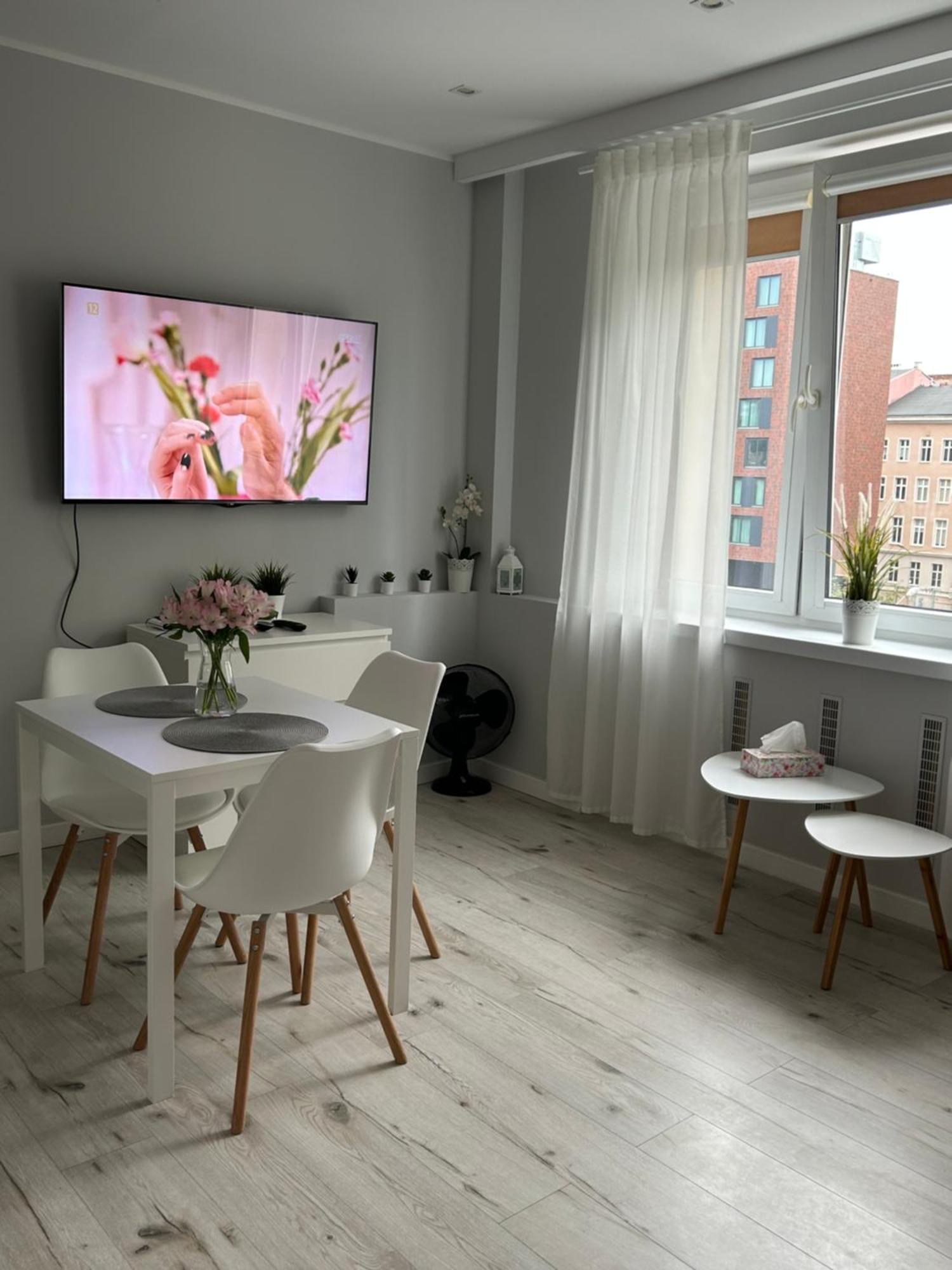 Apartament Na Dworcowej Centrum Parking Gratis Wroclaw Bagian luar foto